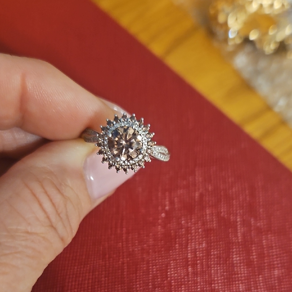 Elegant925 Silver-Toned Women's Ring